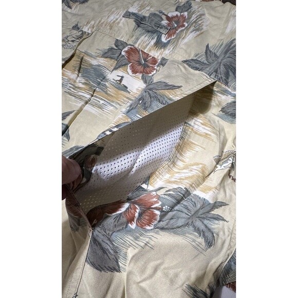 Vintage RARE Unique Tommy Bahama Hawaiian Swordfish Logo Camp Shirt Men’s XL - Picture 8 of 14